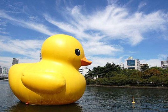 Gigantic Rubber Duckie Floats Down the Loire River in France!s ...