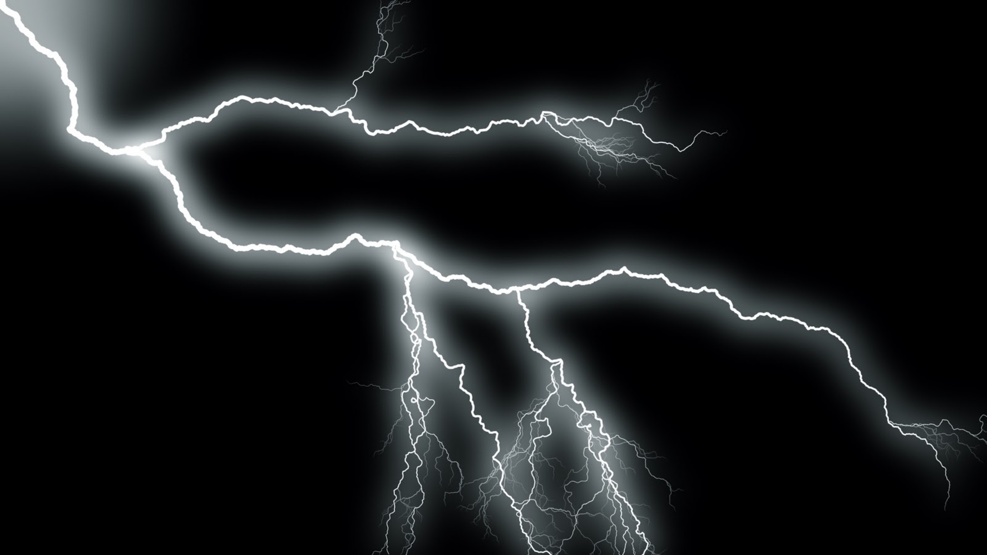 20 pupils survive lightning strike - Radio Dialogue