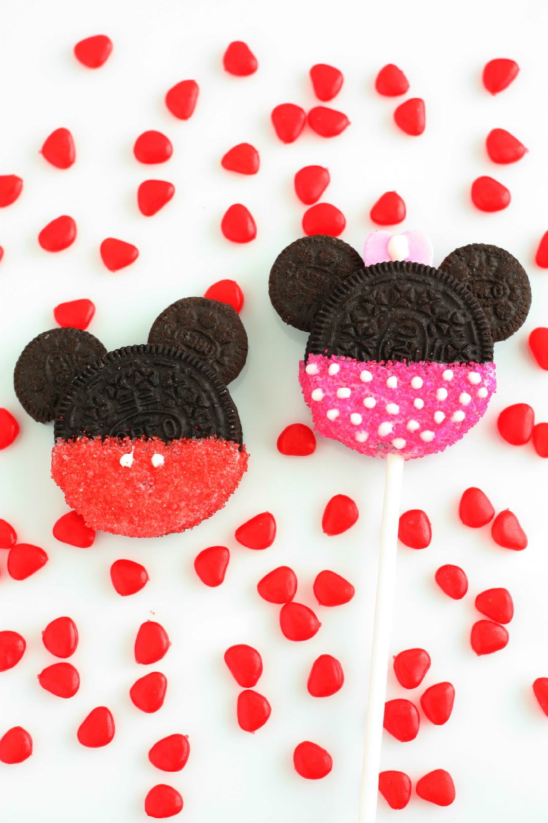 Minnie and Mickey Mouse Oreo Cookie Pops - Cooking Classy