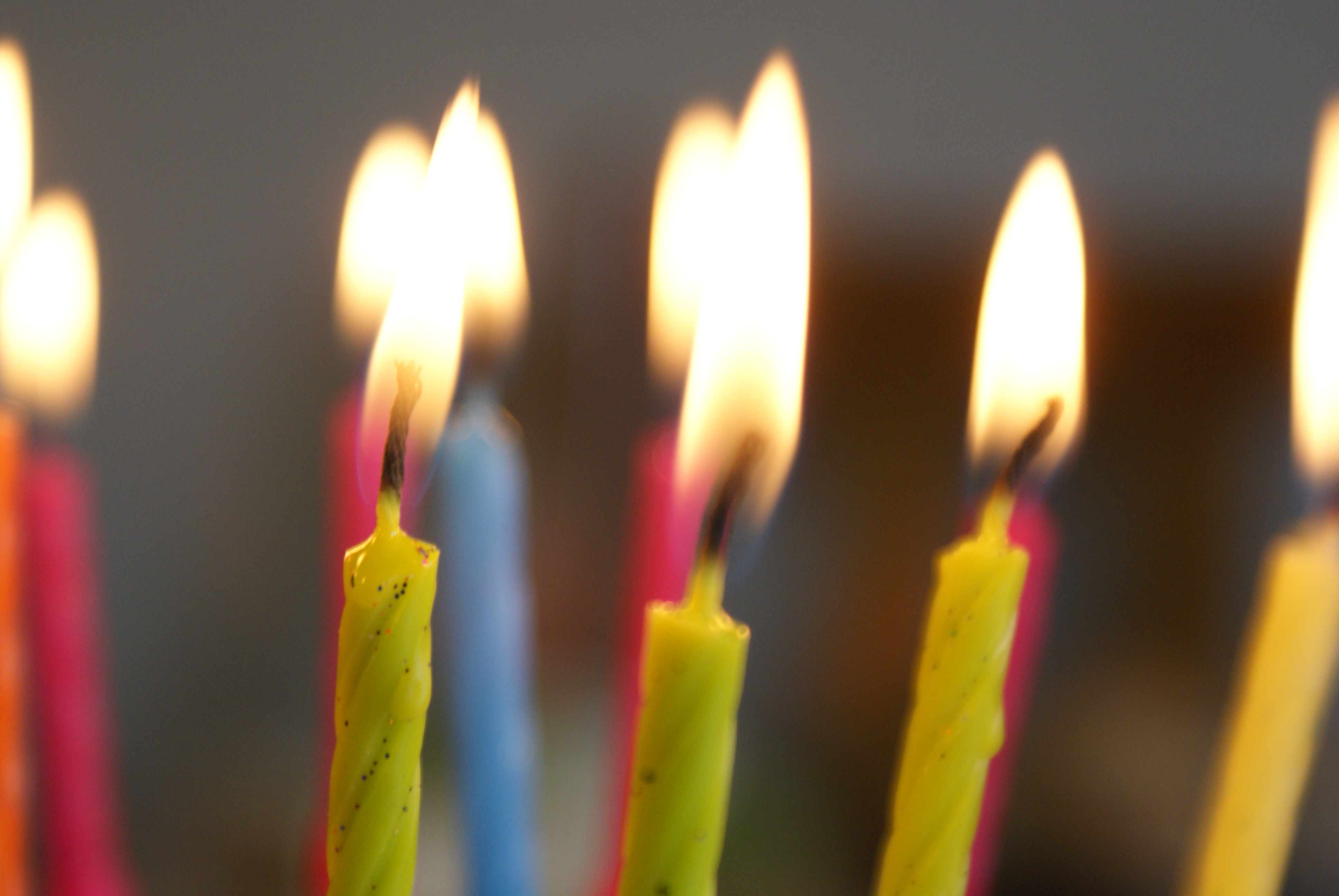 Dining Room Tables: Birthday Candles