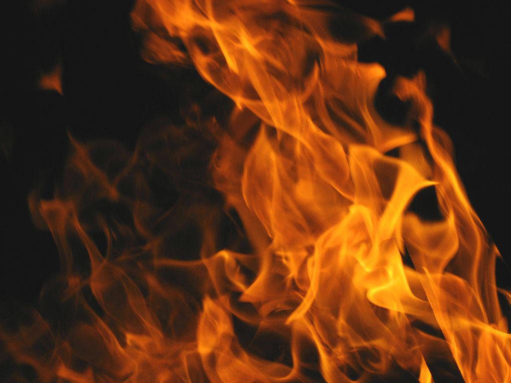 File:Bonfire Flames.JPG - Wikimedia Commons