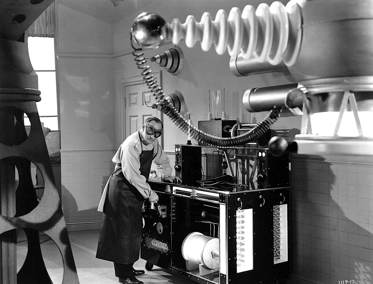 Photo] Vintage: Mad Scientist's Laboratory | pundit from another ...