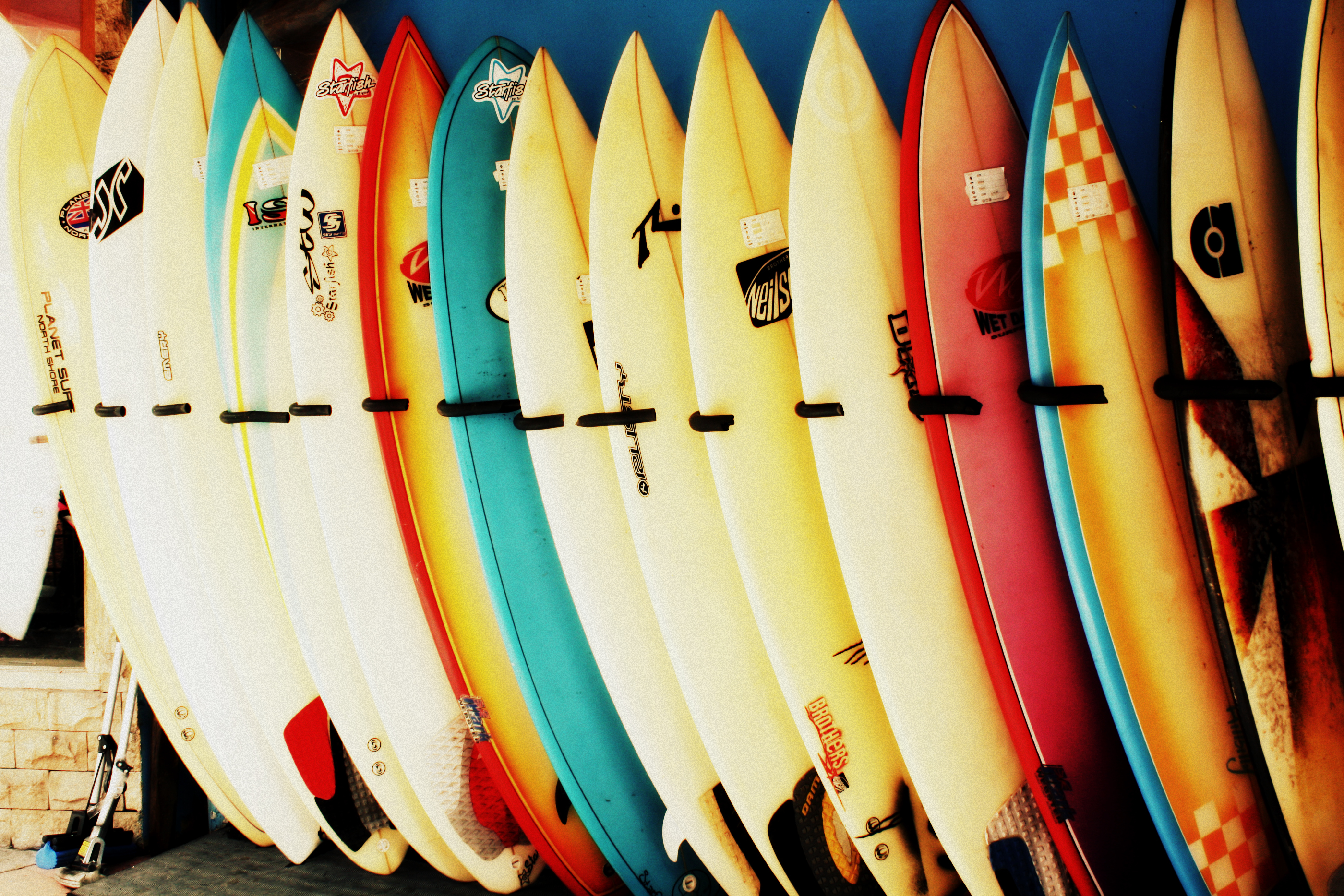 Considerations in Choosing a Surfboard | SD Surfboards