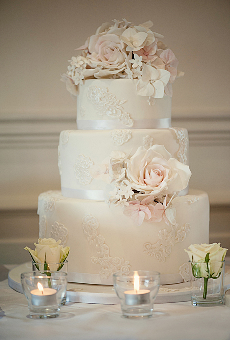 Ivory Wedding Cake with Lace Appliques | Wedding Cakes Photos ...