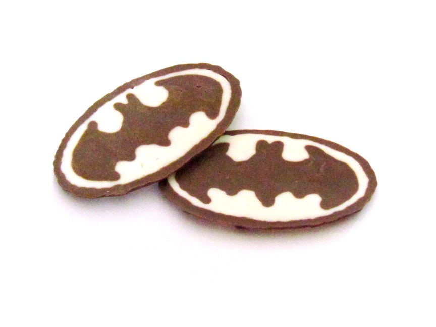 Party Crafting: Batman Candy Melt Cake Toppers