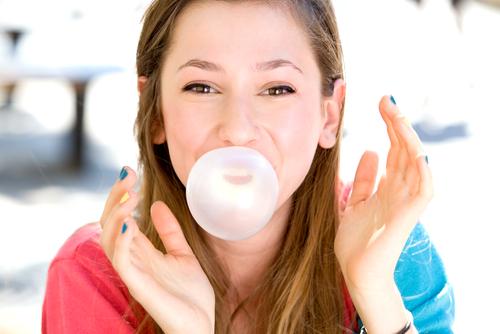Excessive Gum-Chewing Linked To Migraines In Teens: Is Aspartame ...