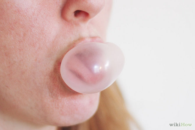 How to Blow a Bubble with Bubblegum: 10 Steps (with Pictures)