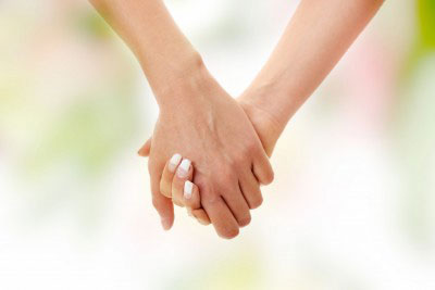 2-women-holding-hands | LikeTheDew.com