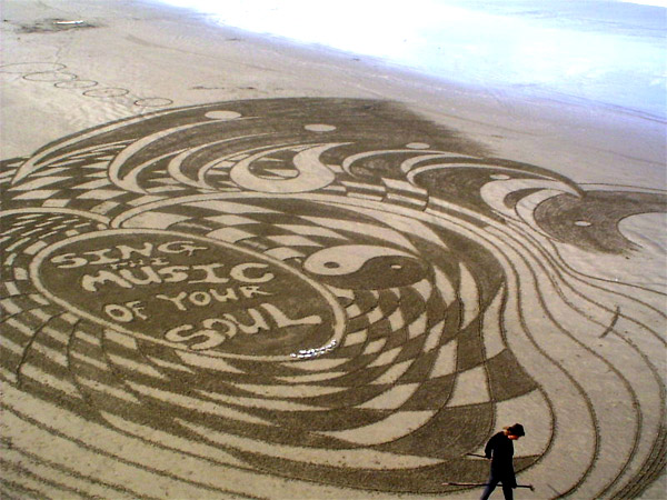 Beach art to look forward to. [Archive] - AudioKarma.org Home ...