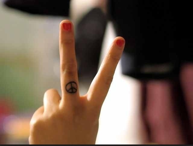 tattoo #peace #finger | peace | Pinterest