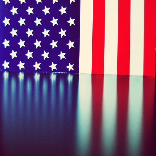 n666ite: faded american flag background