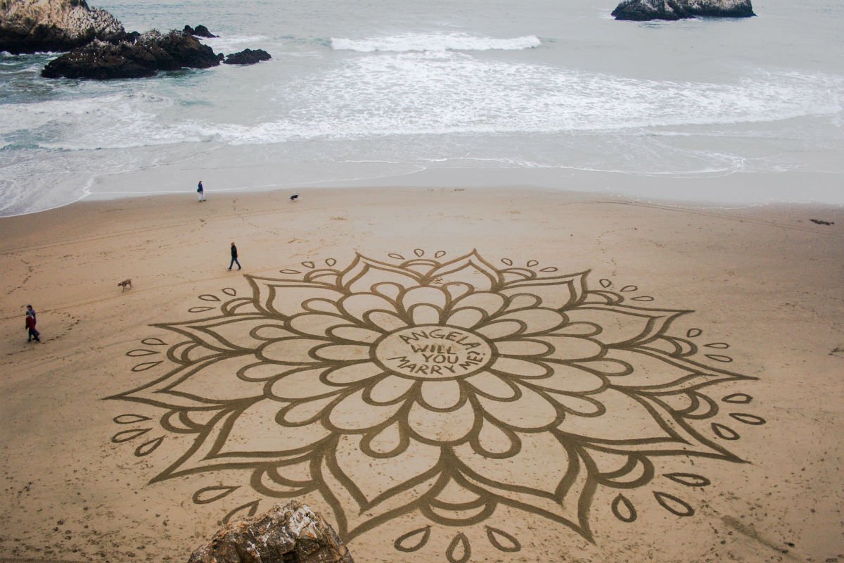 Remarkable Beach Art By Andres Amador » FREEYORK
