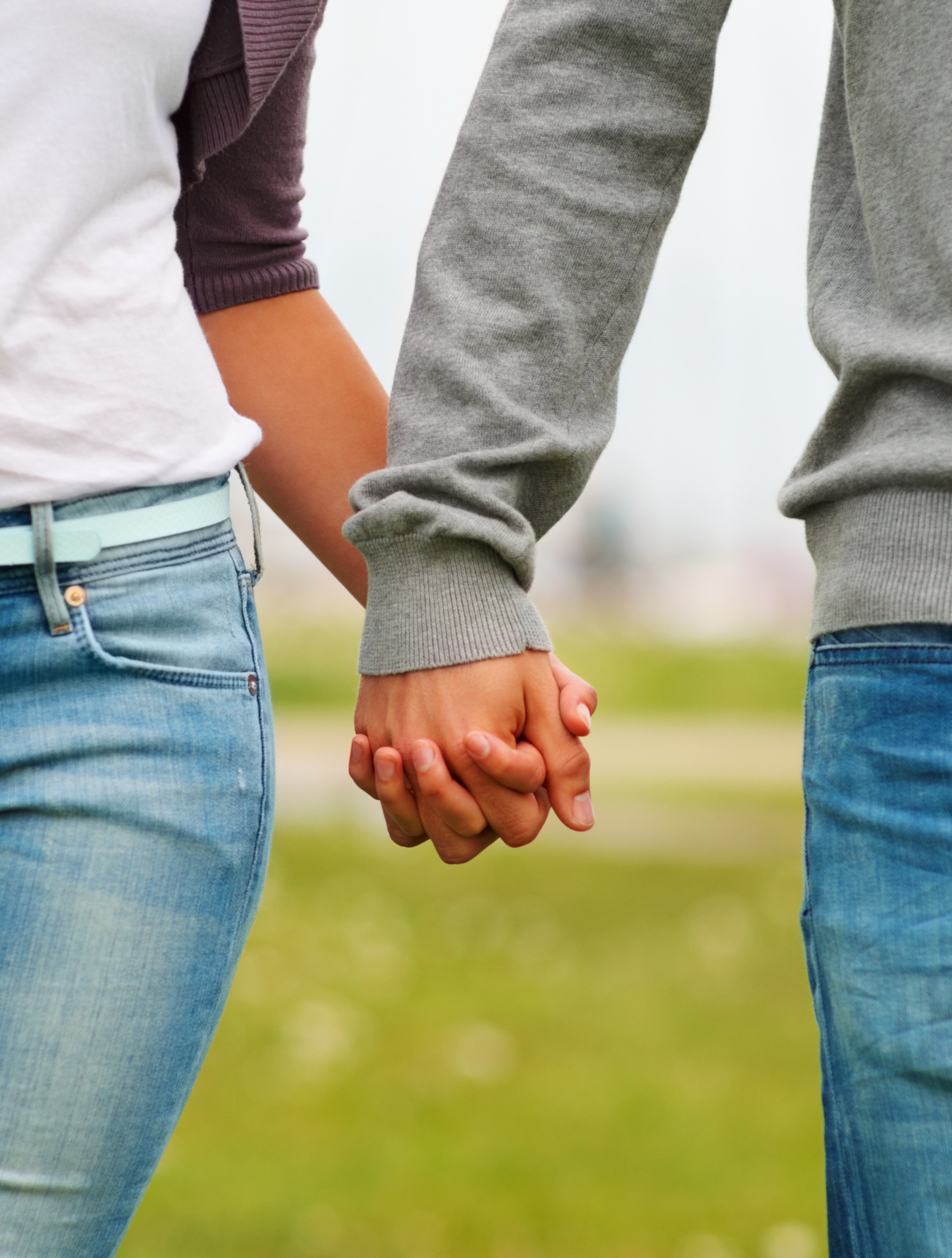 Couples Holding Hands | Viralnova
