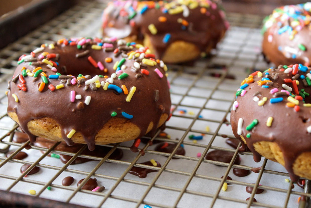 baked buttermilk doughnuts — Mel bakes things.