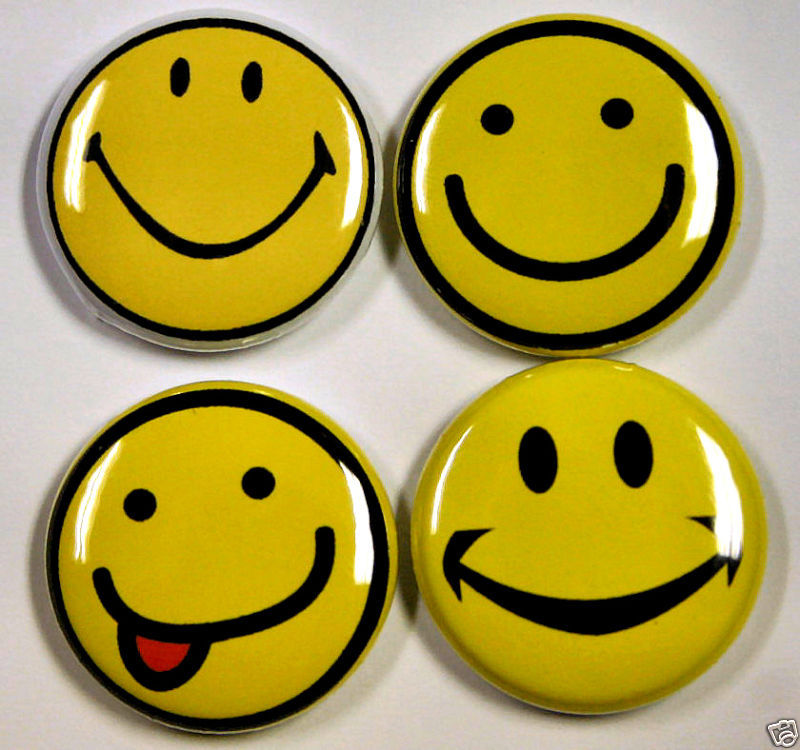 Pinback Button Badge Smiley | eBay