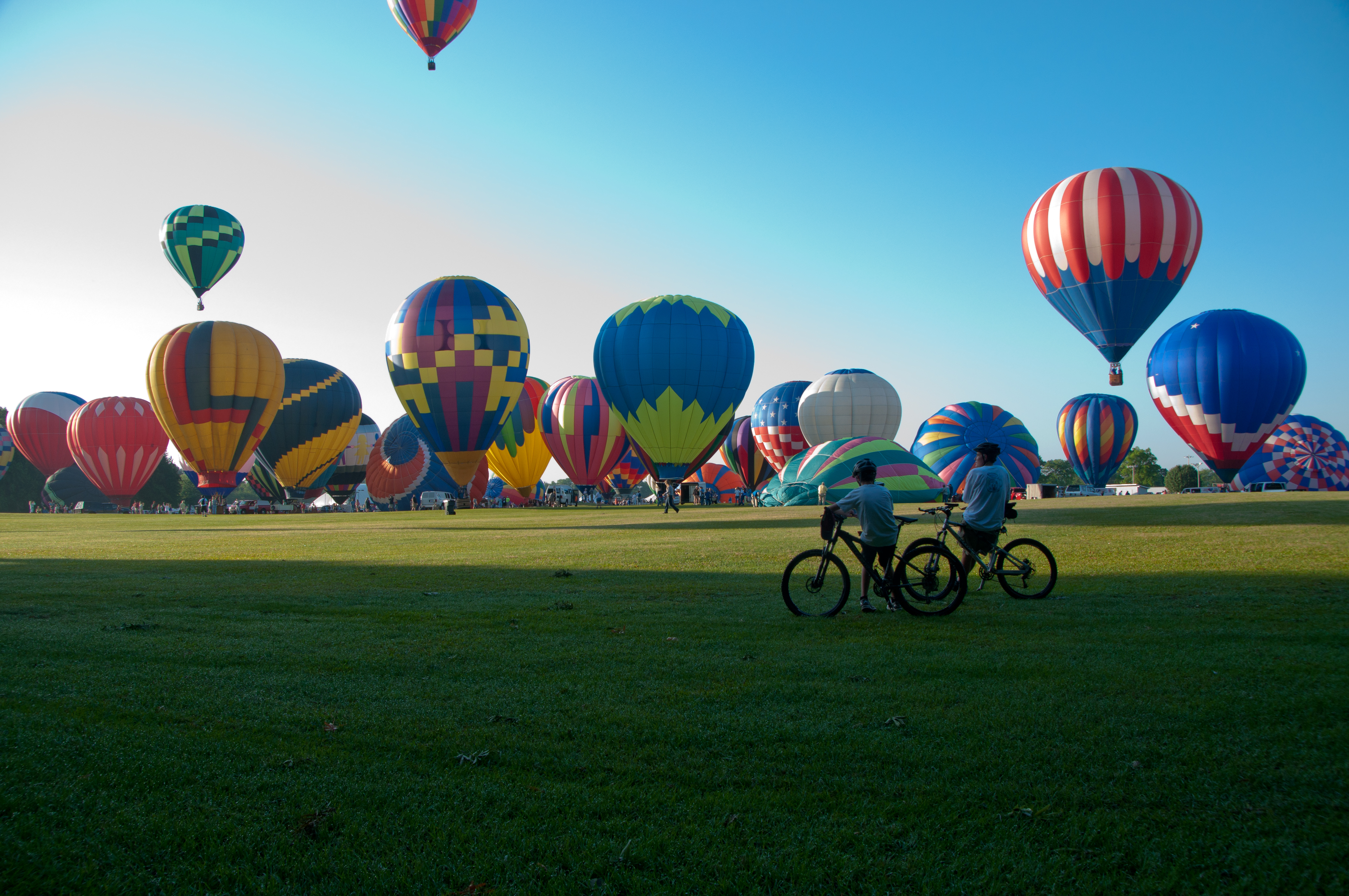 File:2011 Alabama Jubilee Hot Air Baloon Festival.jpg - Wikimedia ...