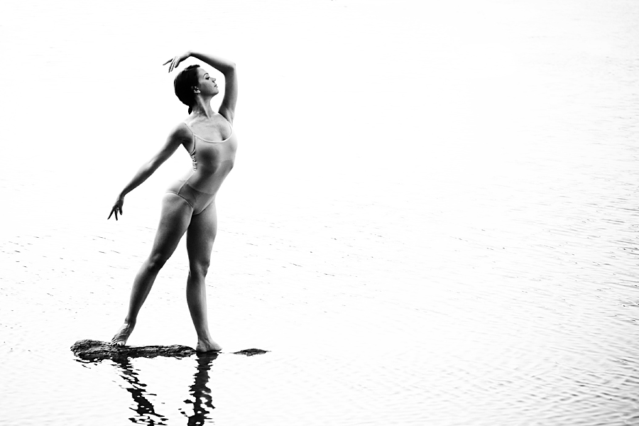 Ballerina On The Beach by PhotoYoung on deviantART