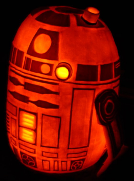 R2-D2 gets the Jack-O-Lantern treatment for Halloween | Geek ...