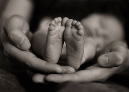 Baby Feet Poem by Edgar Guest | Vanilla Joy