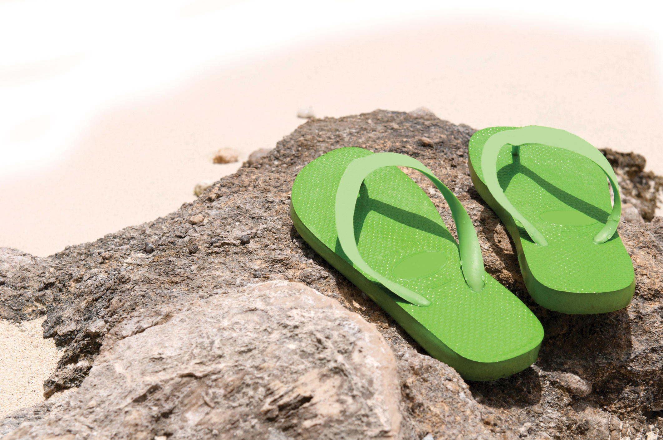 DOT Flip-Flops | SPRAY Technology & Marketing