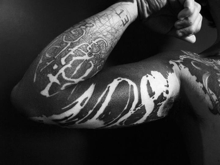 Amazing Black Arm Tat | Best tattoo design ideas