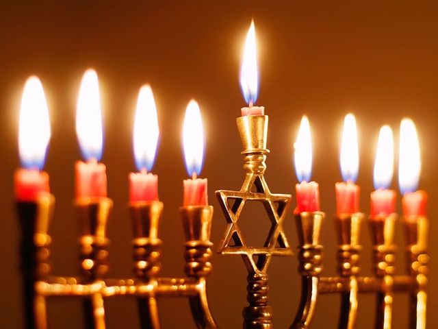 By the light of the menorah, the Cincinnati Jewish community ...