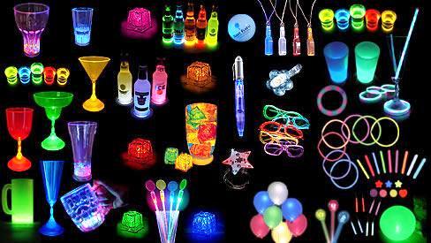 Getting ready for the Glow Party | Party Rockers Cancun