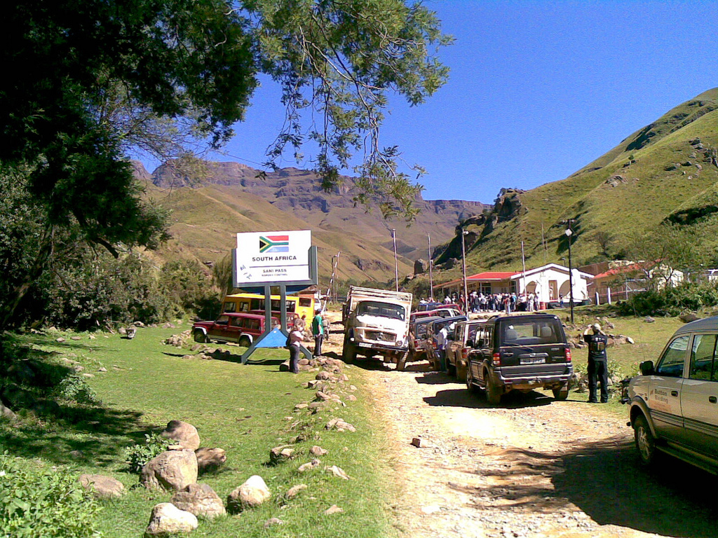 Border_Lesotho-South_Africa.jpg