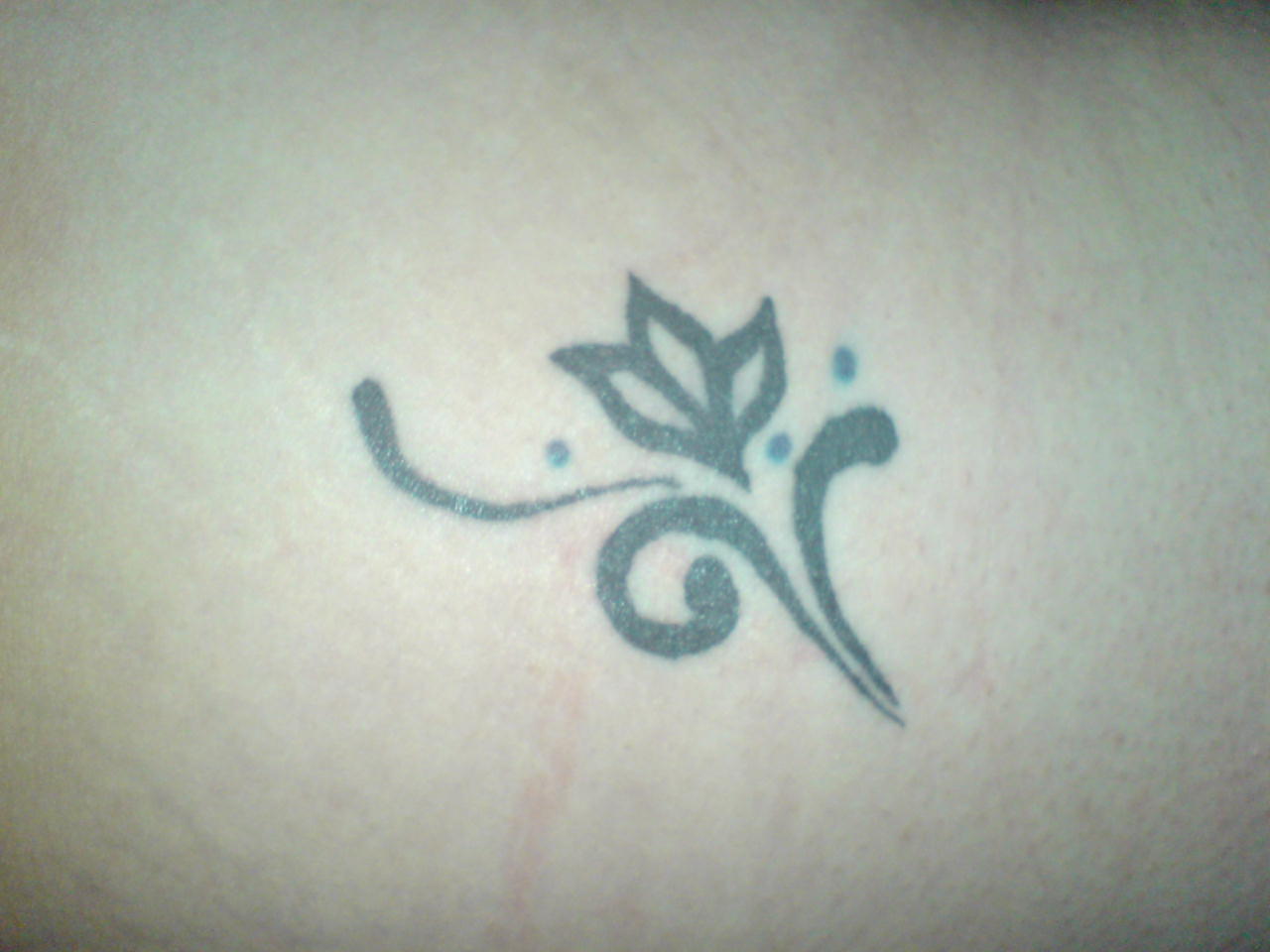 Simple Flower | Everlast Tattoo's