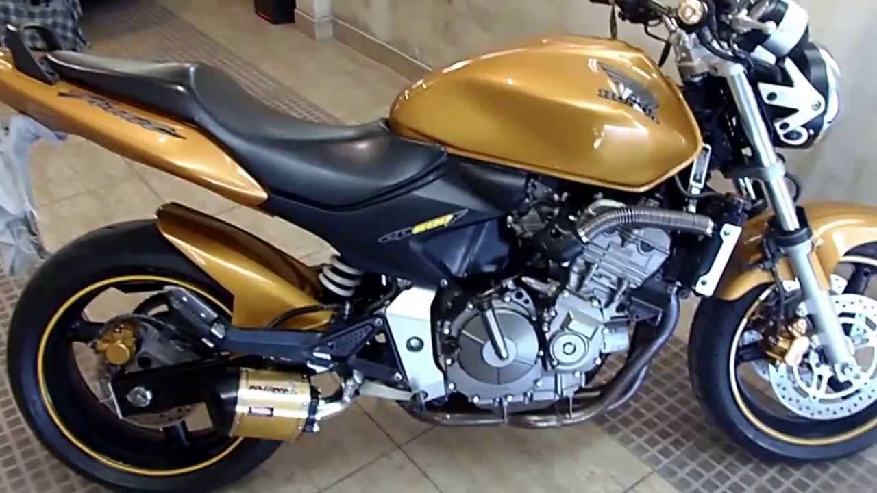 VENDO HORNET 2005 DOURADA - YouTube