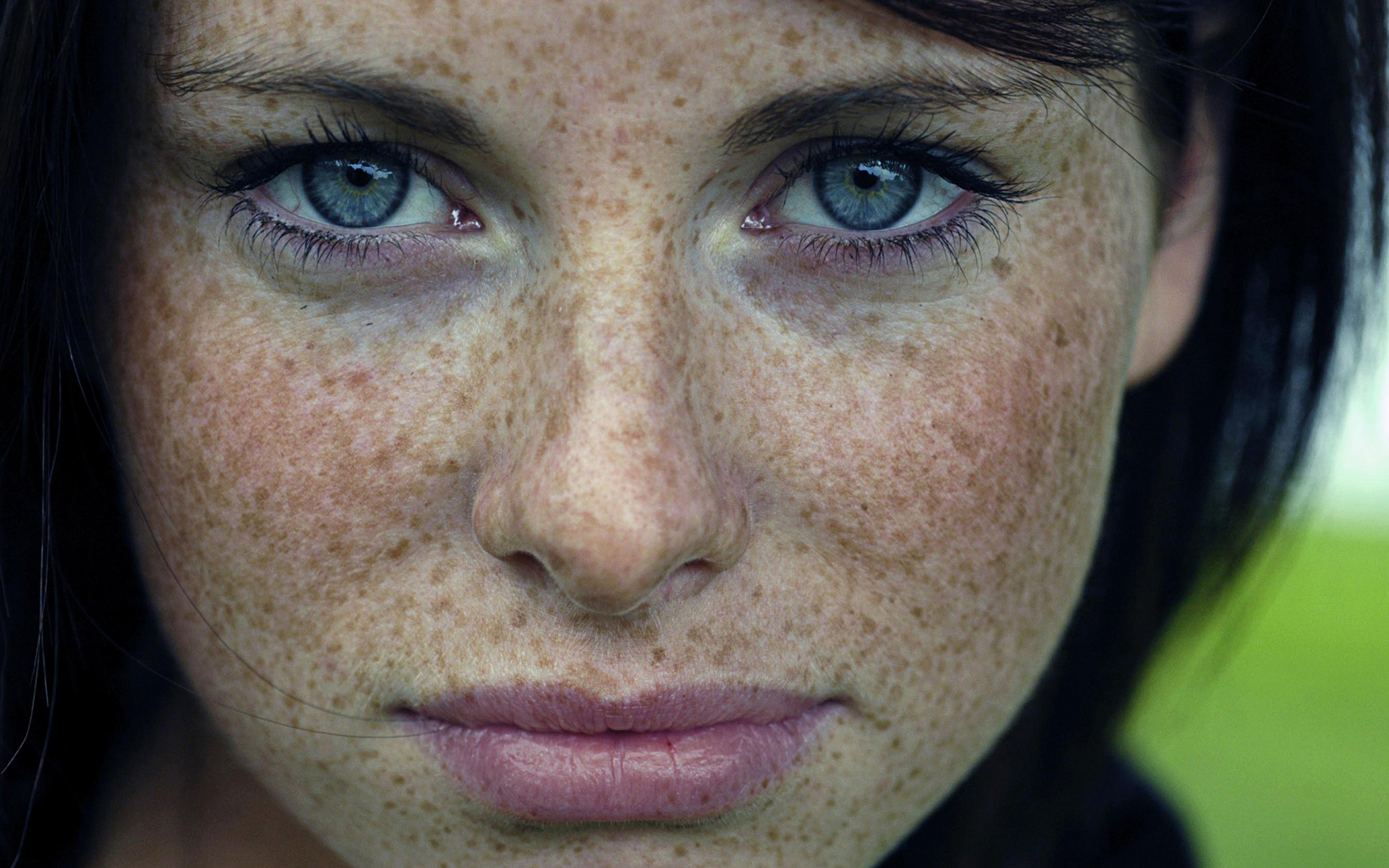 Woman blue eyes freckles #6994285