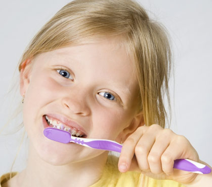 How To Brush Your Teeth & Brushing Techniques | identalhub.com