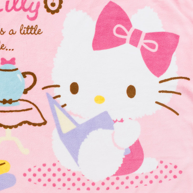 Hello Kitty Throw Blanket Lap Robe Fleece Blanket Reading SANRIO ...