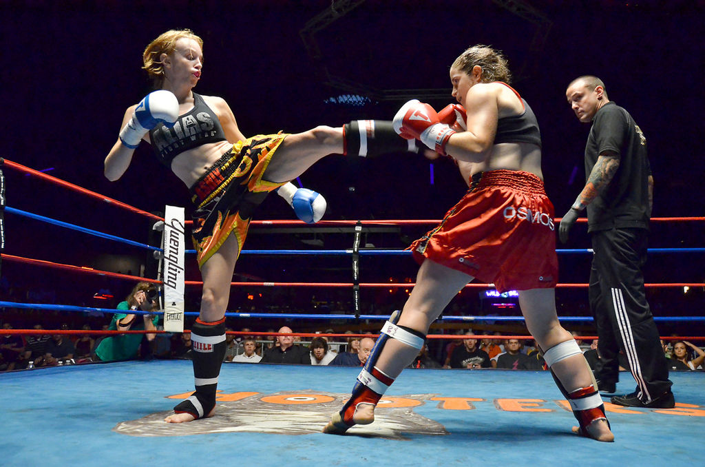 File:Womens Muay Thai.jpg - Wikimedia Commons