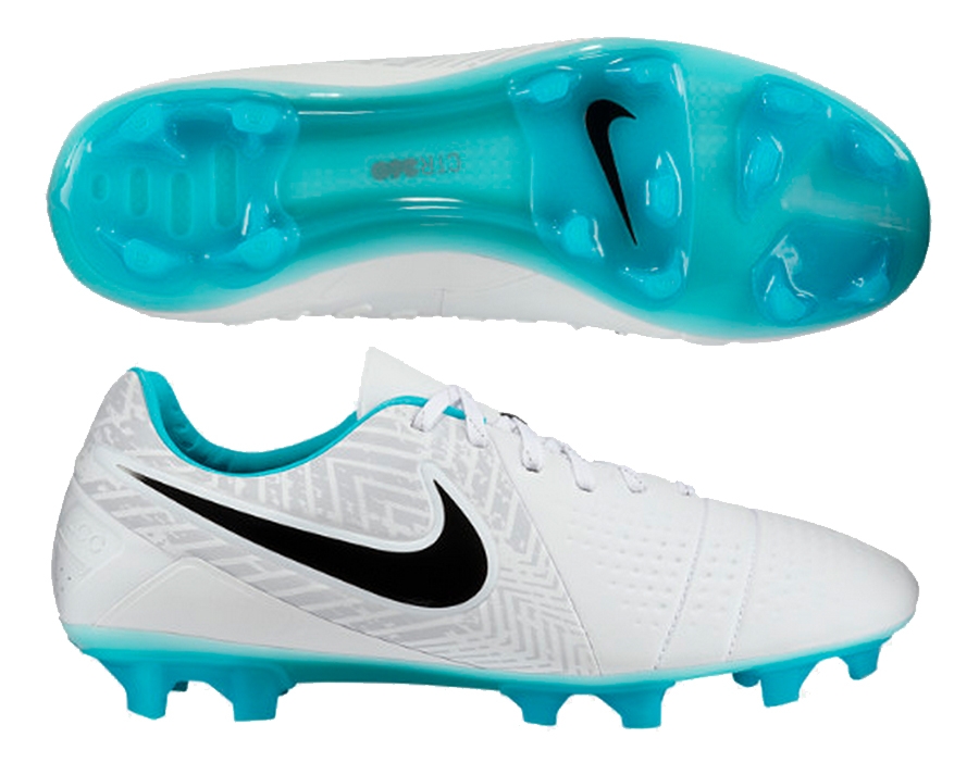 Nike Soccer Cleats | 631423-104 | Nike CTR360 Maestri III ...