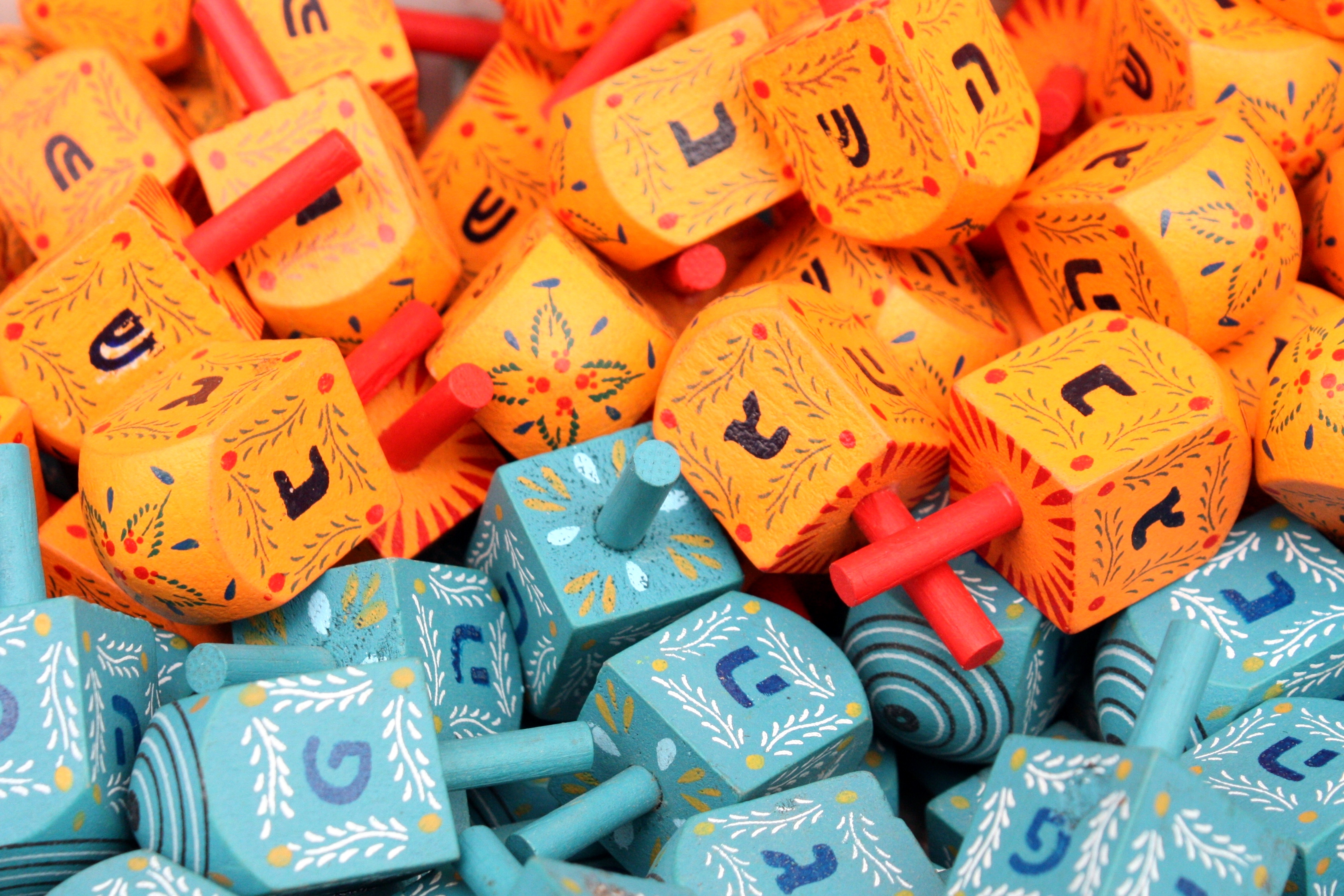 Dreidel - Wikipedia, the free encyclopedia