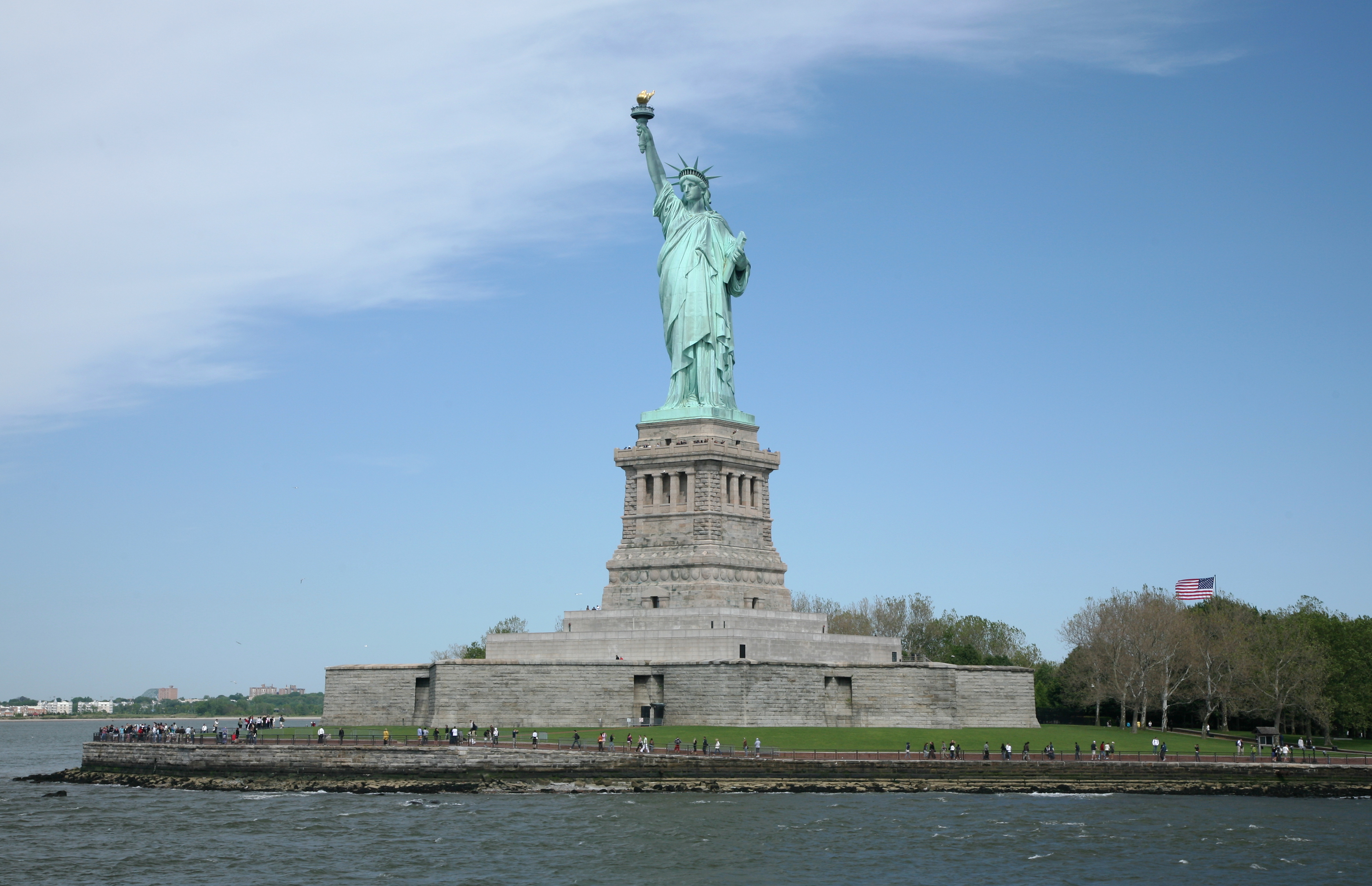 Statue Of Liberty Evacuated Over Suspicious Package Found In ...