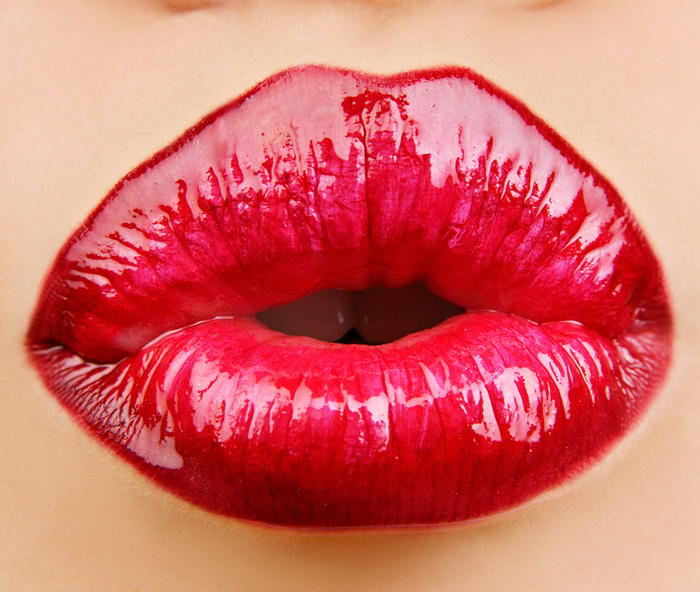 Plump, Plump It Up: Buxom Big & Healthy Lip Polish Review | A ...