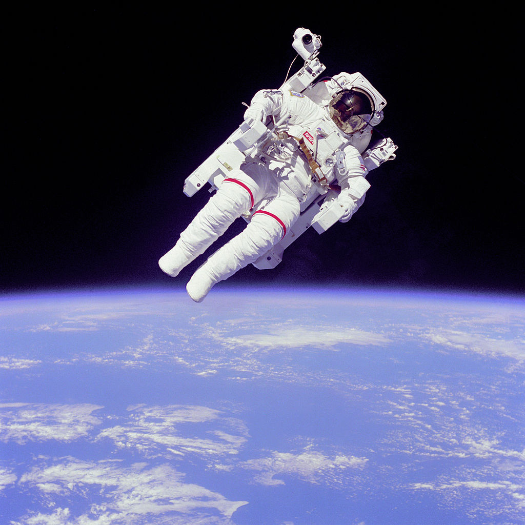 File:Astronaut-EVA.jpg - Wikipedia, the free encyclopedia